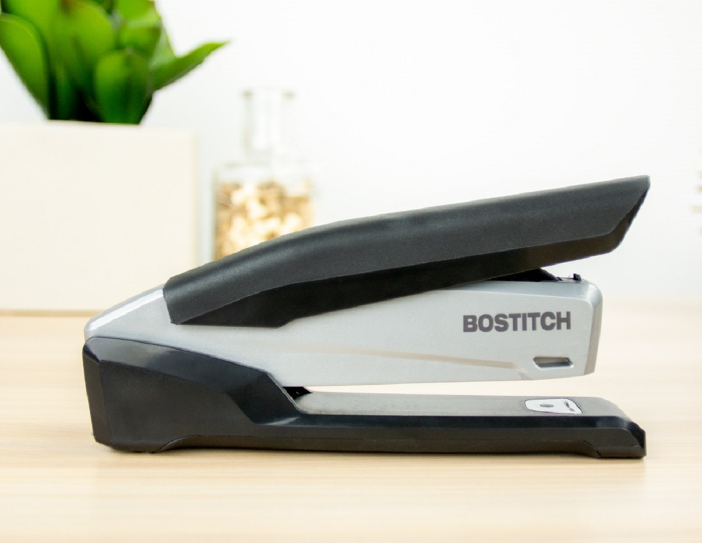 Bostitch InPower Spring Powered Desktop Stapler
